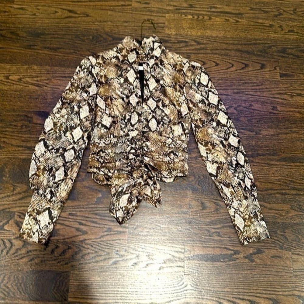 WAYF Snake Print top Size Small